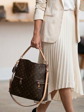 LOUIS VUITTON Monogram Melie Shoulder Bag